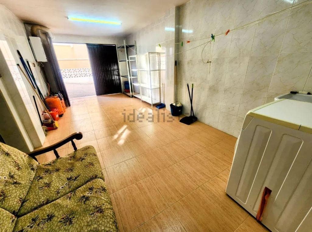 4 bedroom Villa for sale in Aguilas with garage - € 360,000 (Ref: 9713328)