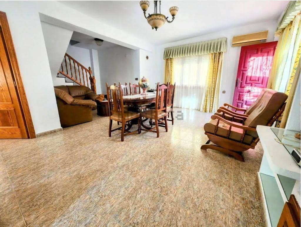 4 bedroom Villa for sale in Aguilas with garage - € 360,000 (Ref: 9713328)