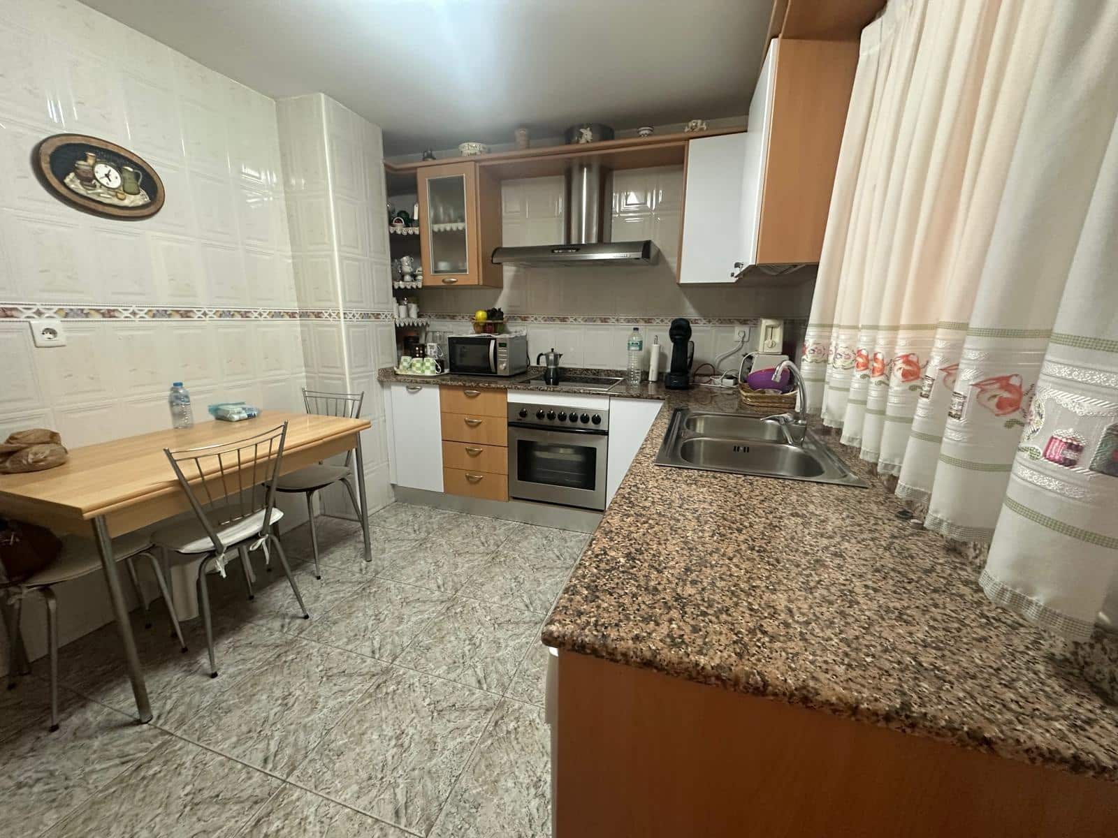 Piso de 4 habitaciones en Aguilas en venta - 200.000 € (Ref: 9713336)