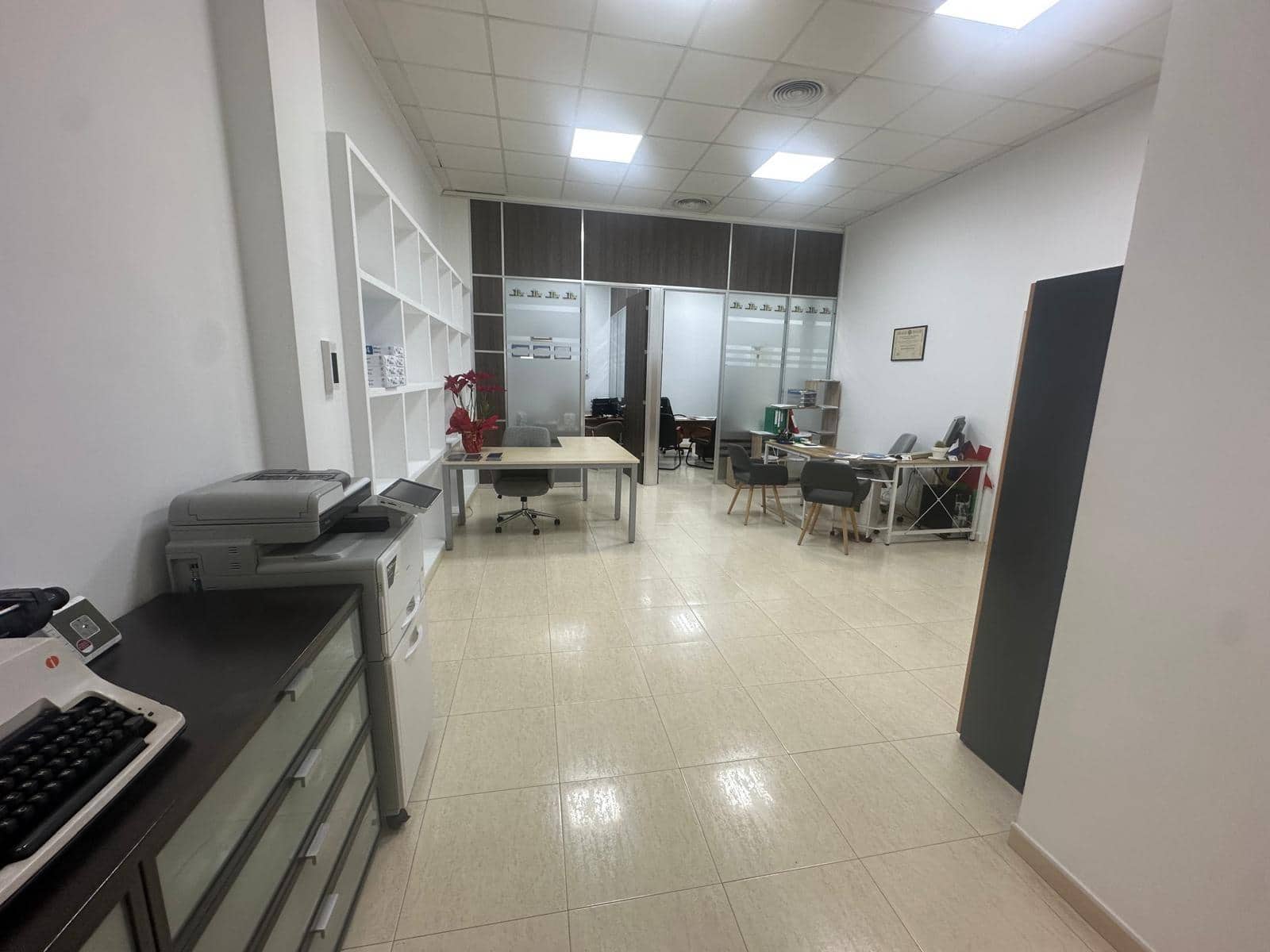 Commercial for sale in Aguilas - € 260,000 (Ref: 9713340)