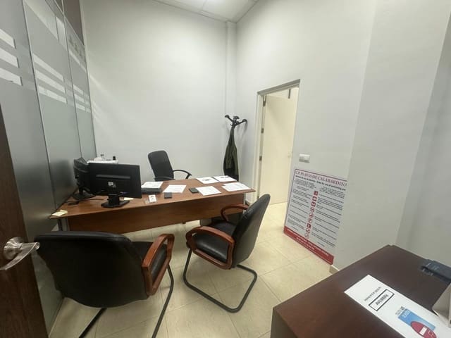 Kommersiell till salu i Aguilas - 260 000 € (Ref: 9713340)