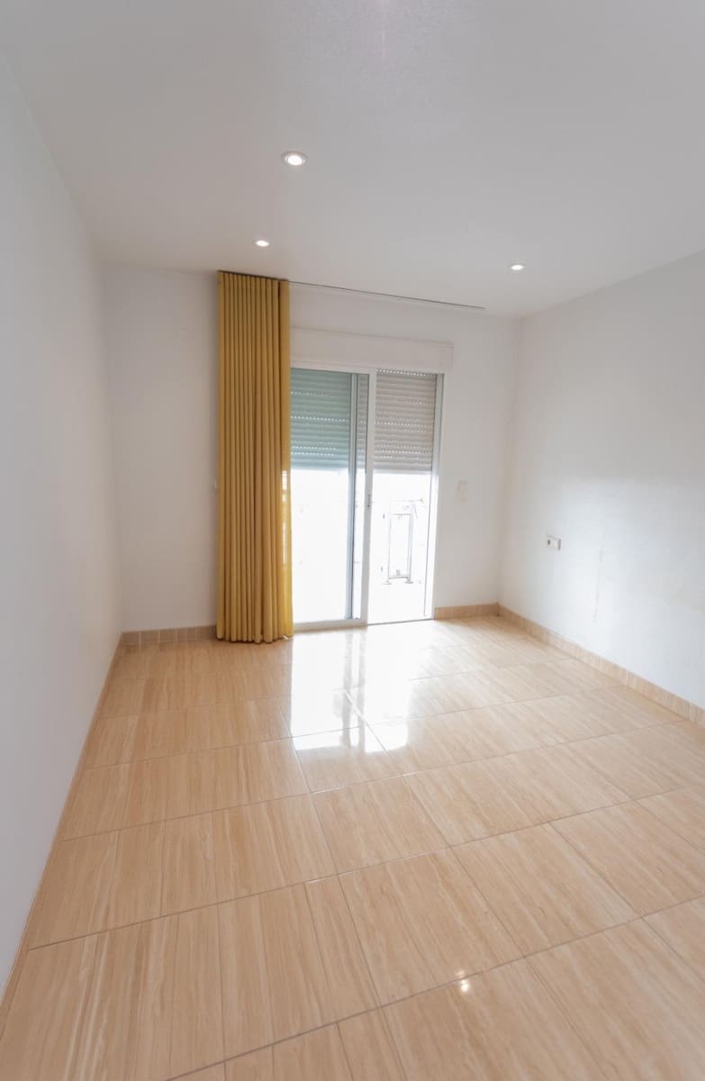 3 bedroom Flat for sale in Aguilas with garage - € 259,000 (Ref: 9713345)