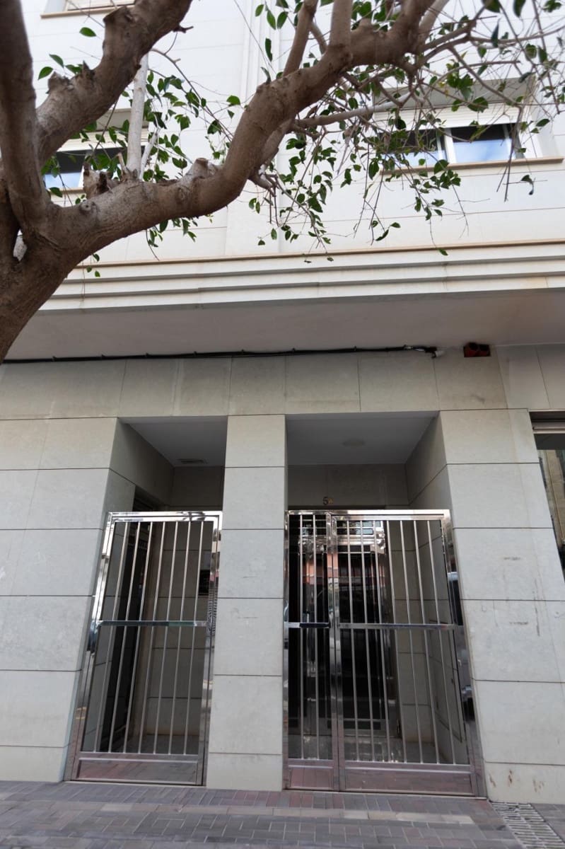 3 bedroom Flat for sale in Aguilas with garage - € 259,000 (Ref: 9713345)