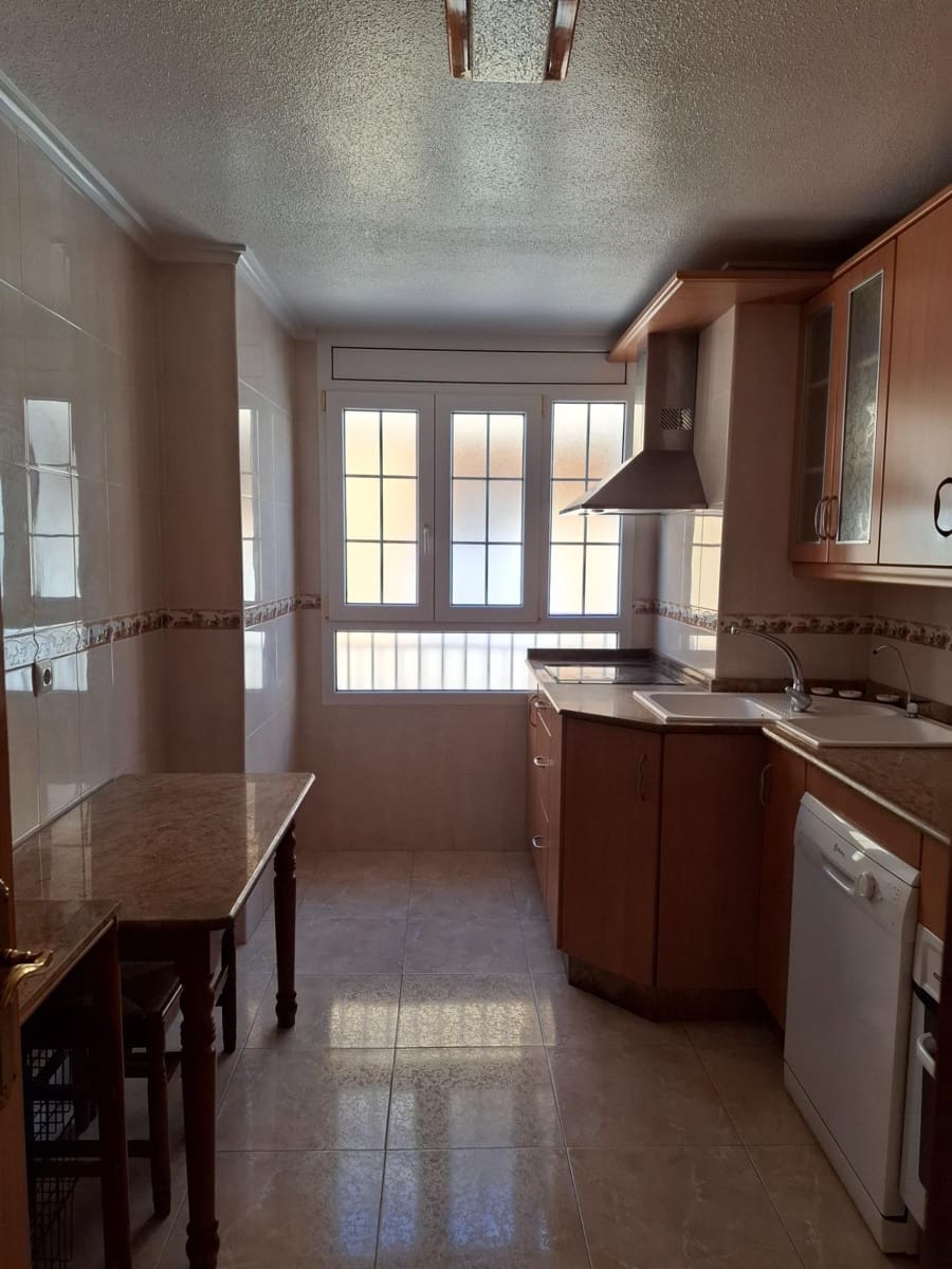 5 bedroom Terraced Villa for sale in Aguilas with garage - € 185,000 (Ref: 9713346)