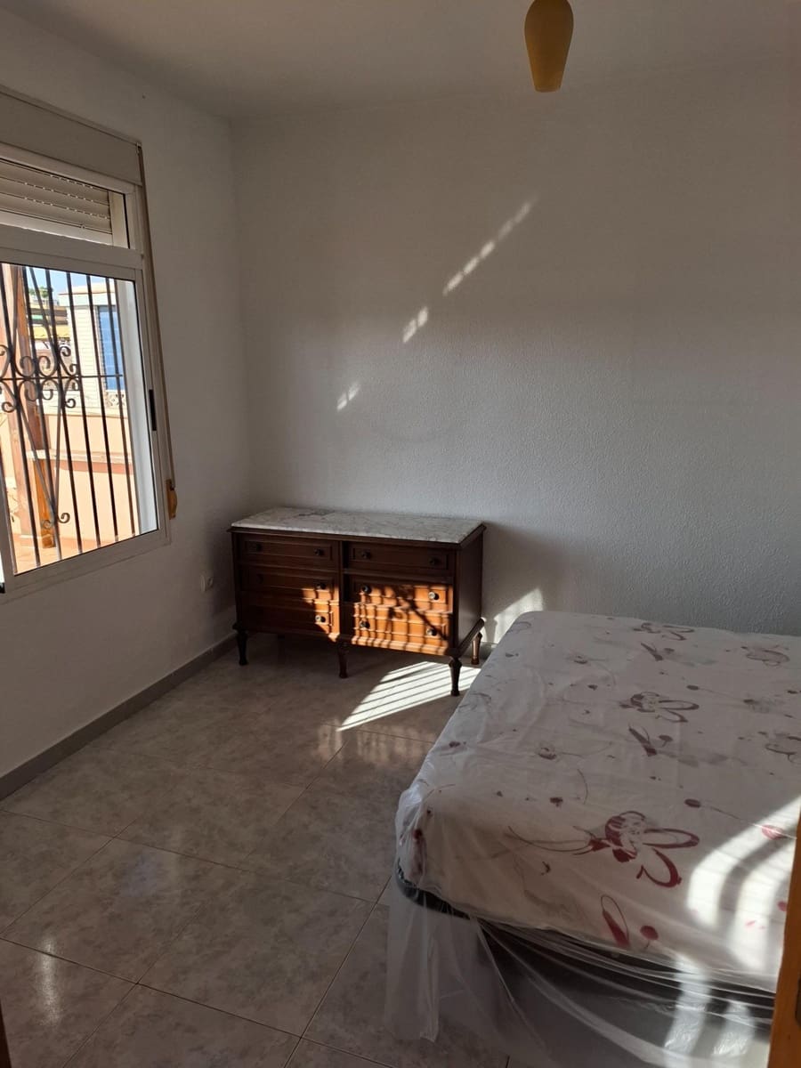 5 bedroom Terraced Villa for sale in Aguilas with garage - € 185,000 (Ref: 9713346)