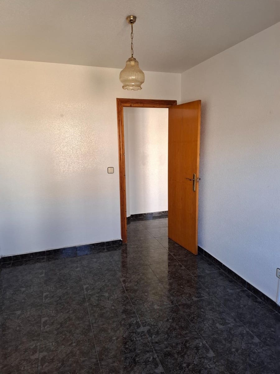 5 bedroom Terraced Villa for sale in Aguilas with garage - € 185,000 (Ref: 9713346)