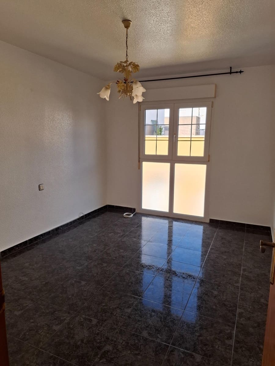 5 bedroom Terraced Villa for sale in Aguilas with garage - € 185,000 (Ref: 9713346)