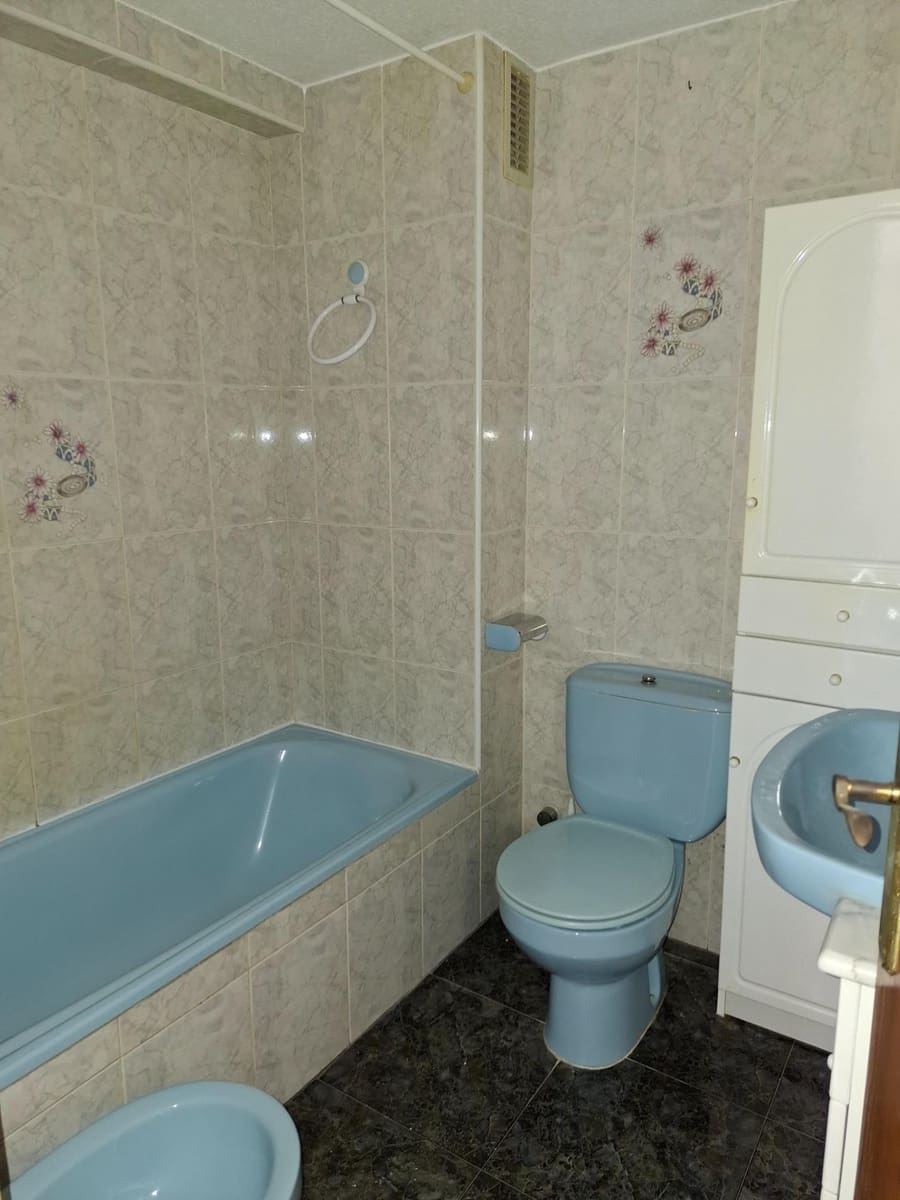 5 bedroom Terraced Villa for sale in Aguilas with garage - € 185,000 (Ref: 9713346)