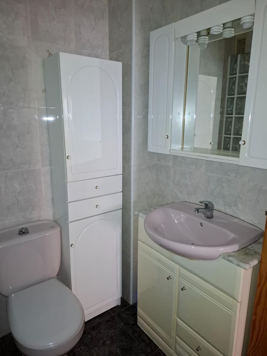 5 bedroom Terraced Villa for sale in Aguilas with garage - € 185,000 (Ref: 9713346)