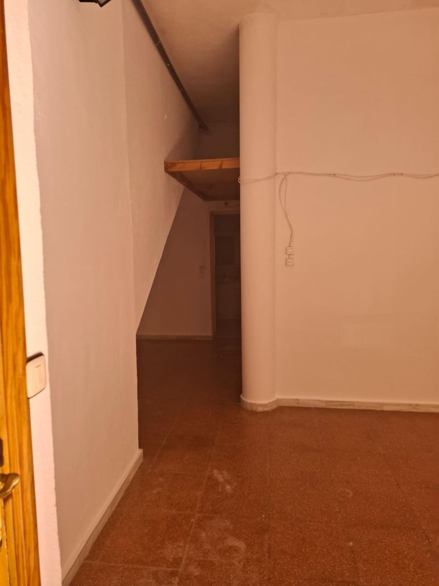 5 bedroom Terraced Villa for sale in Aguilas with garage - € 185,000 (Ref: 9713346)