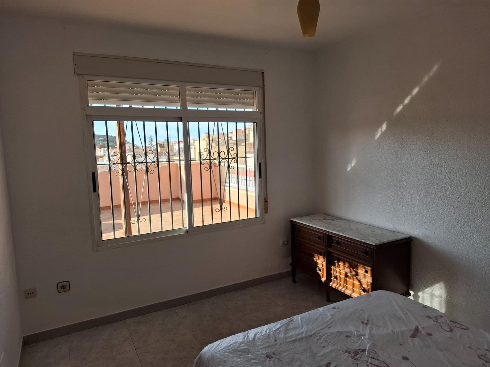 5 bedroom Terraced Villa for sale in Aguilas with garage - € 185,000 (Ref: 9713346)