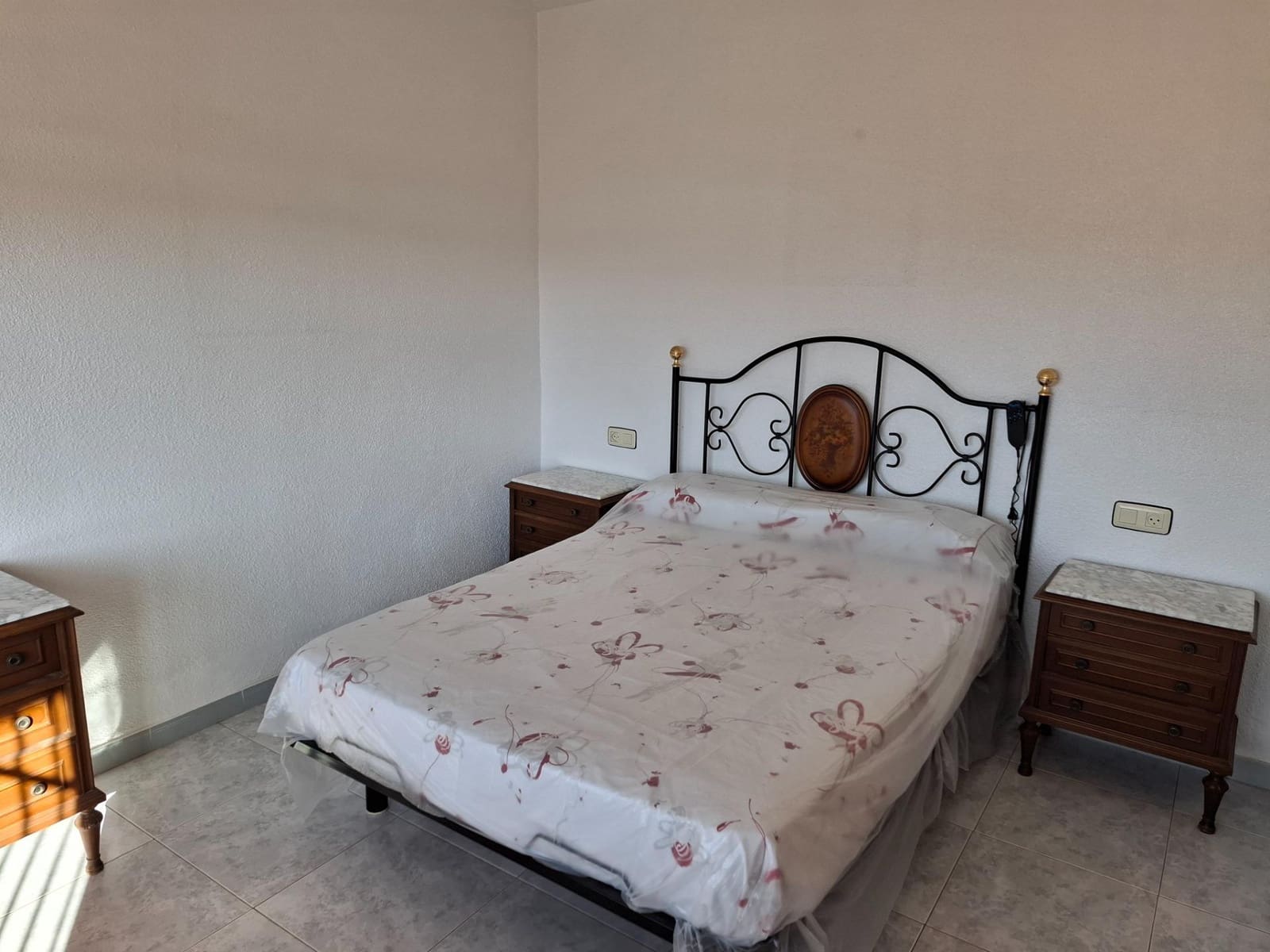 5 bedroom Terraced Villa for sale in Aguilas with garage - € 185,000 (Ref: 9713346)