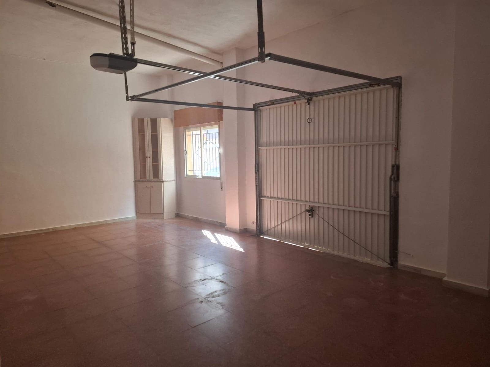 5 bedroom Terraced Villa for sale in Aguilas with garage - € 185,000 (Ref: 9713346)