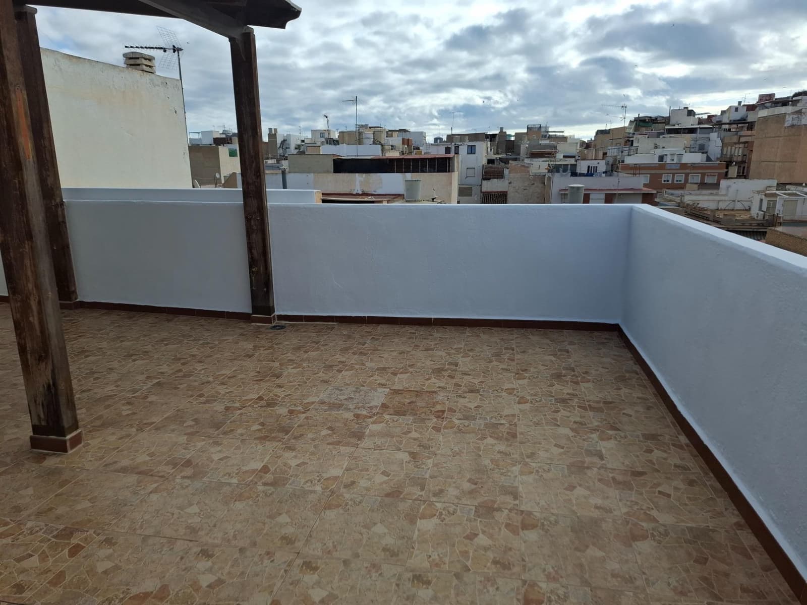 5 bedroom Terraced Villa for sale in Aguilas with garage - € 185,000 (Ref: 9713346)