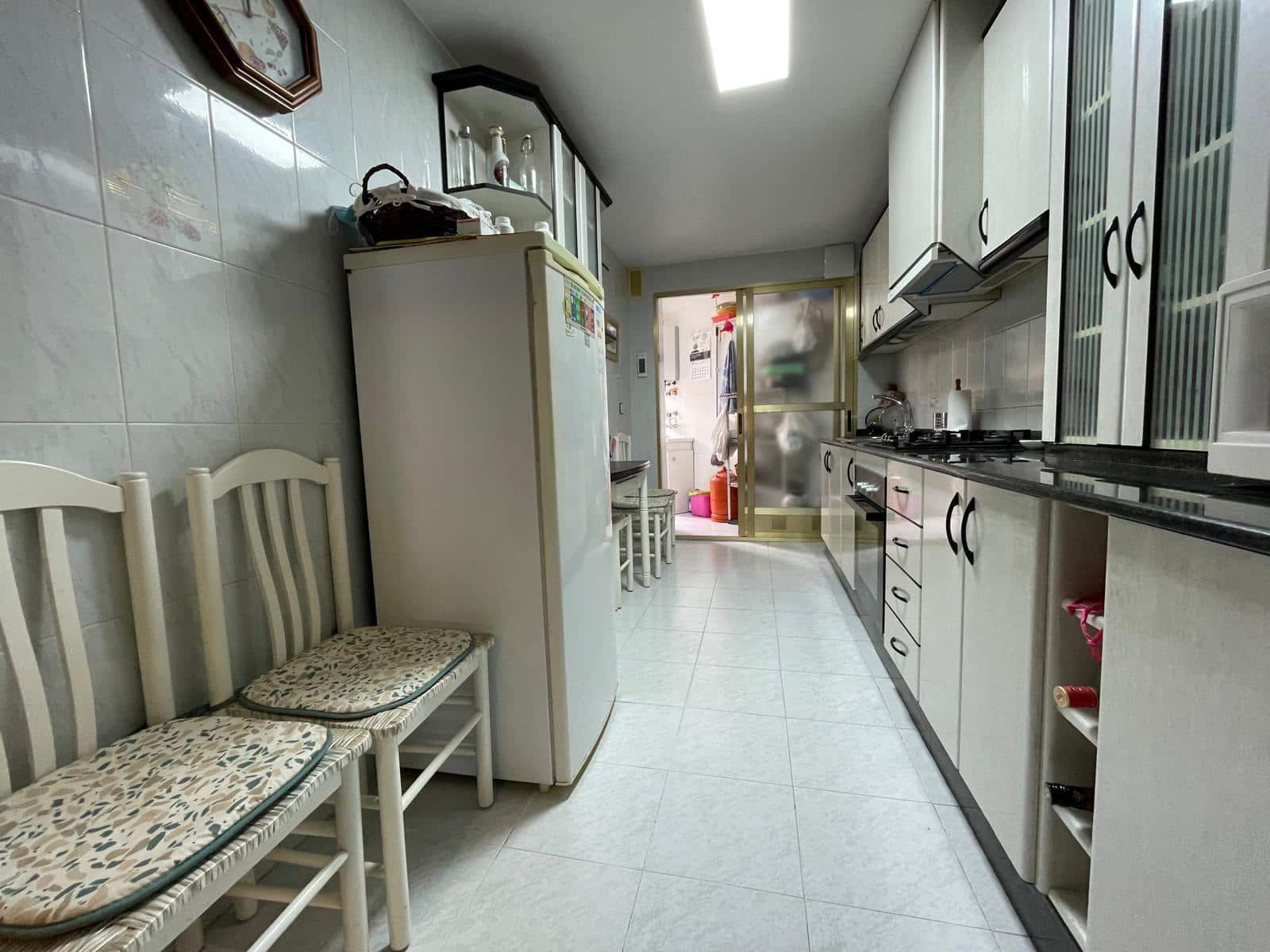 4 bedroom Flat for sale in Aguilas - € 149,500 (Ref: 9713349)