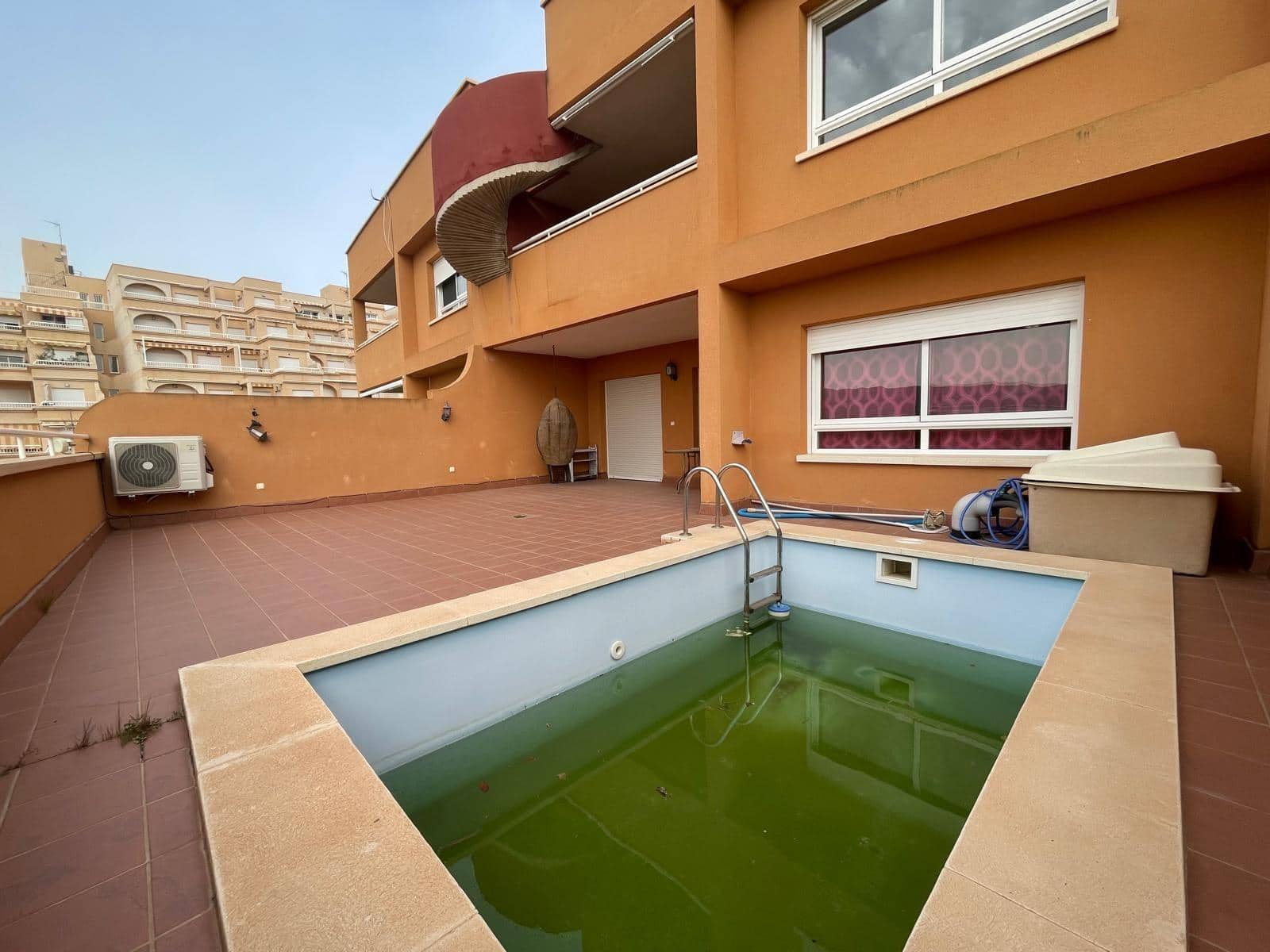 2 bedroom Apartment for sale in Aguilas with pool - € 260,000 (Ref: 9780760)