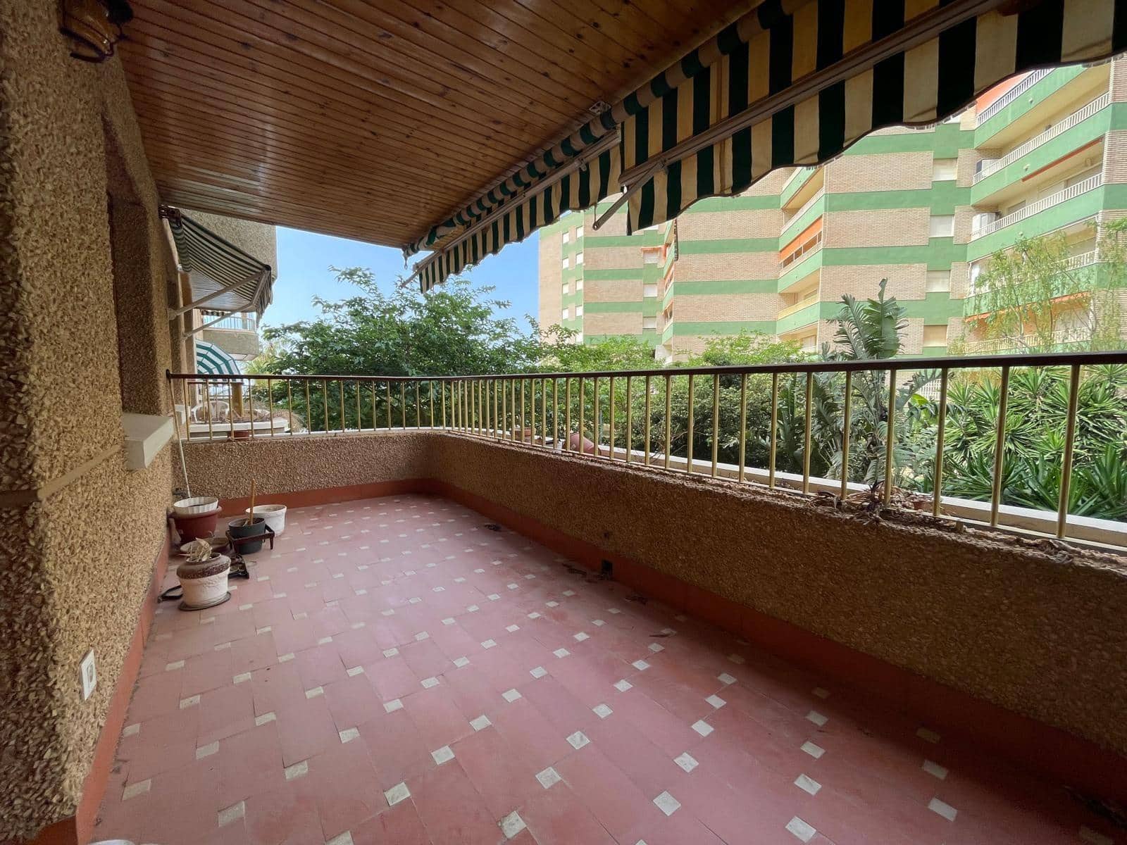 Piso de 3 habitaciones en Aguilas en venta - 279.000 € (Ref: 9808179)