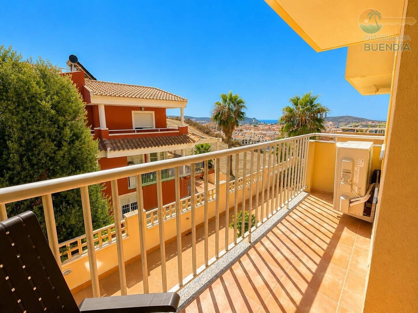 Apartamento de 2 habitaciones en Puerto de Mazarron en venta con piscina garaje - 159.000 € (Ref: 10015674)
