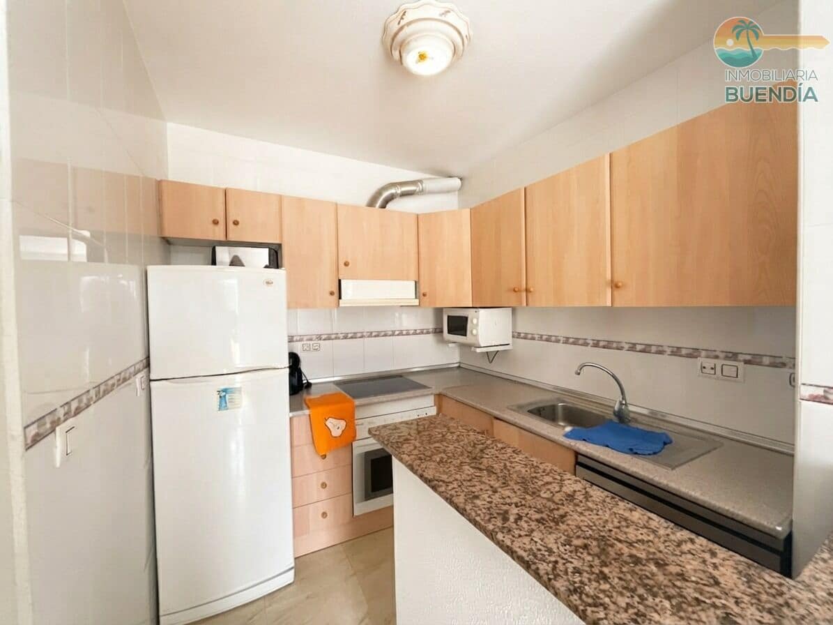 2 soveværelse Lejlighed til salg i Isla Plana med swimmingpool garage - € 189.000 (Ref: 10055424)