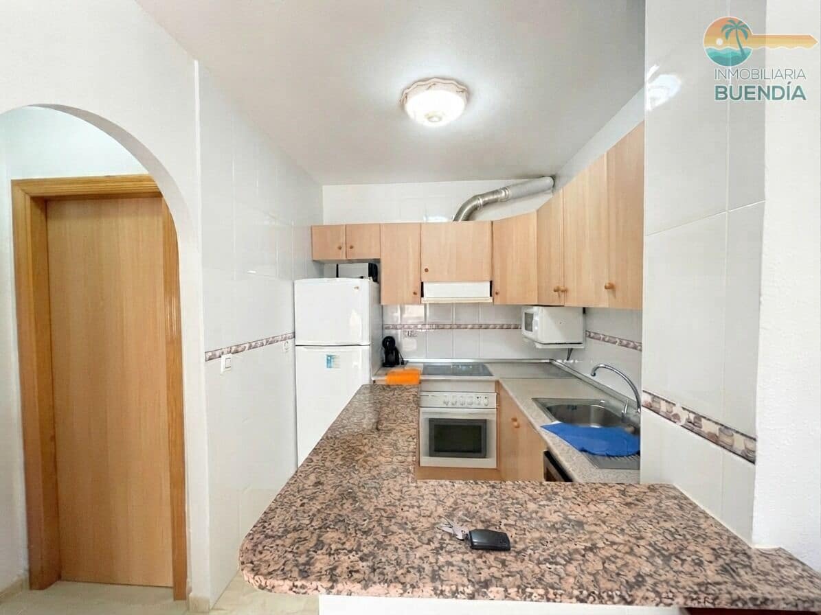 2 soveværelse Lejlighed til salg i Isla Plana med swimmingpool garage - € 189.000 (Ref: 10055424)