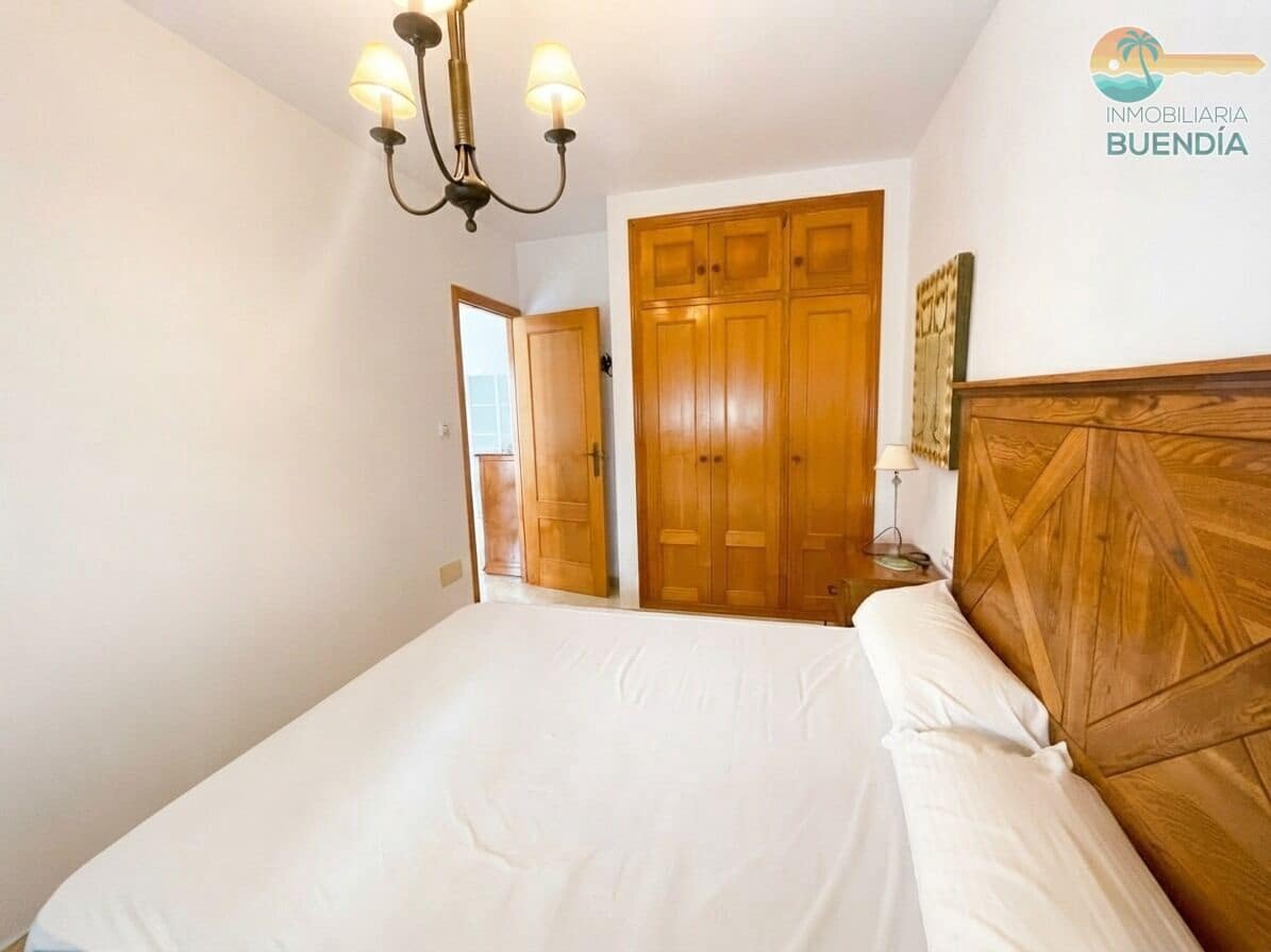 2 soveværelse Lejlighed til salg i Isla Plana med swimmingpool garage - € 189.000 (Ref: 10055424)