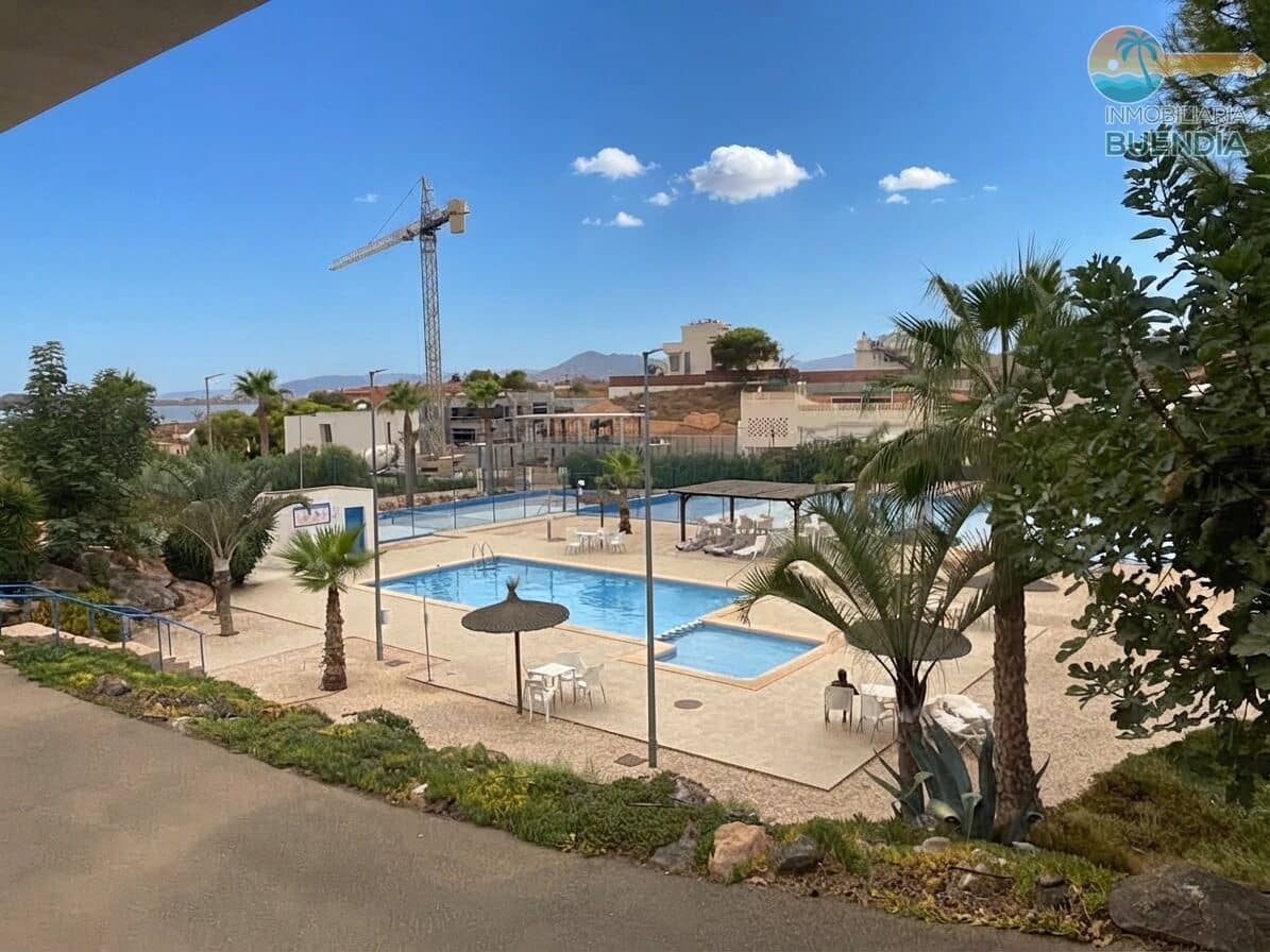 2 soveværelse Lejlighed til salg i Isla Plana med swimmingpool garage - € 189.000 (Ref: 10055424)