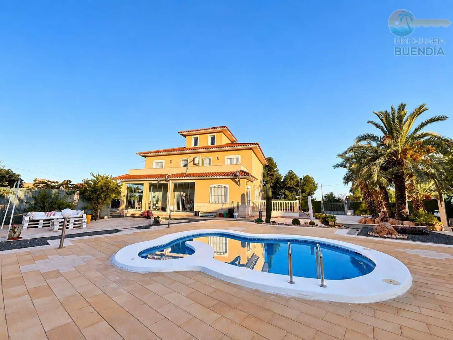 Finca/Casa Rural de 4 habitaciones en Totana en venta con piscina garaje - 475.000 € (Ref: 10086296)