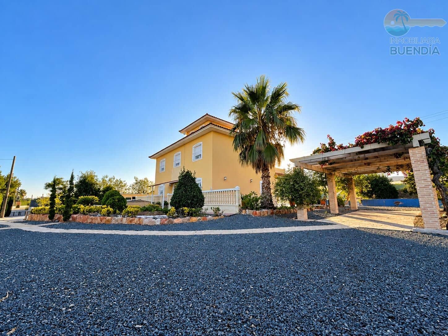 Finca/Casa Rural de 4 habitaciones en Totana en venta con piscina garaje - 475.000 € (Ref: 10086296)