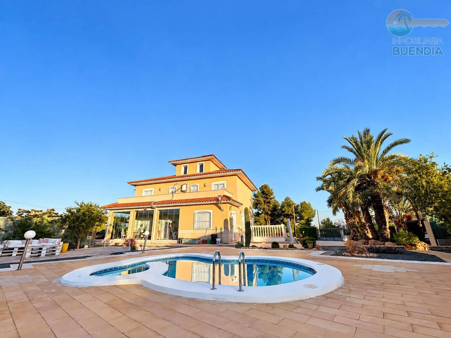 Finca/Casa Rural de 4 habitaciones en Totana en venta con piscina garaje - 475.000 € (Ref: 10086296)