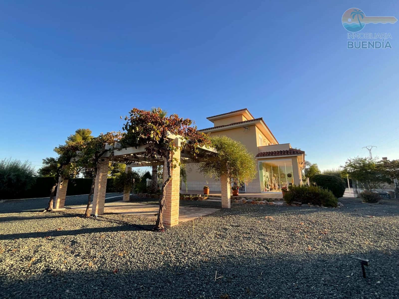 Finca/Casa Rural de 4 habitaciones en Totana en venta con piscina garaje - 475.000 € (Ref: 10086296)