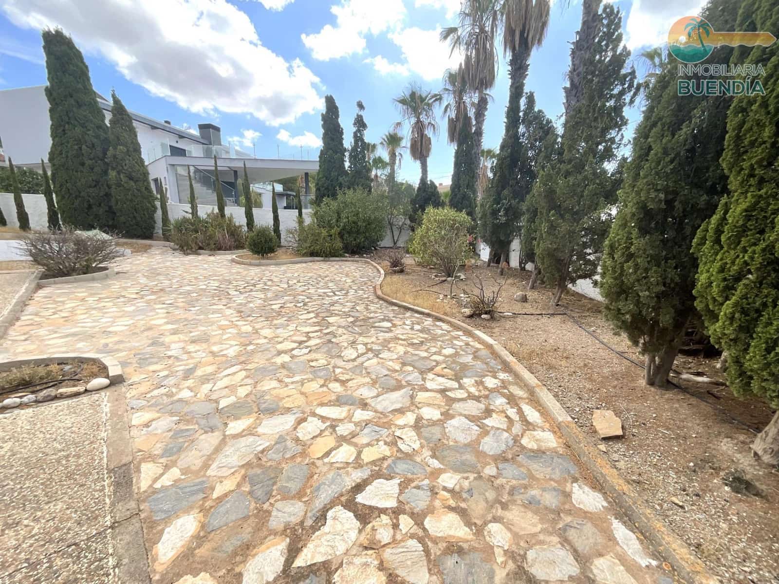 4 bedroom Villa for sale in La Azohia with garage - € 495,000 (Ref: 10094807)