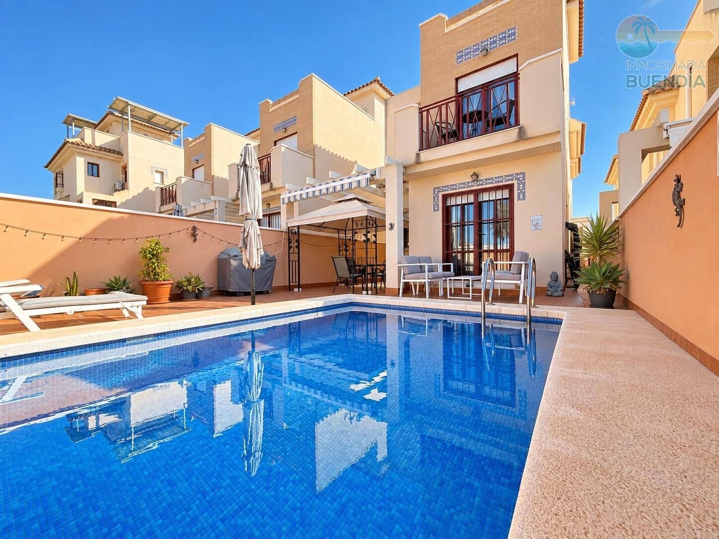 3 Zimmer Villa zu verkaufen in Alamillo mit Pool - 299.900 € (Ref: 10100278)