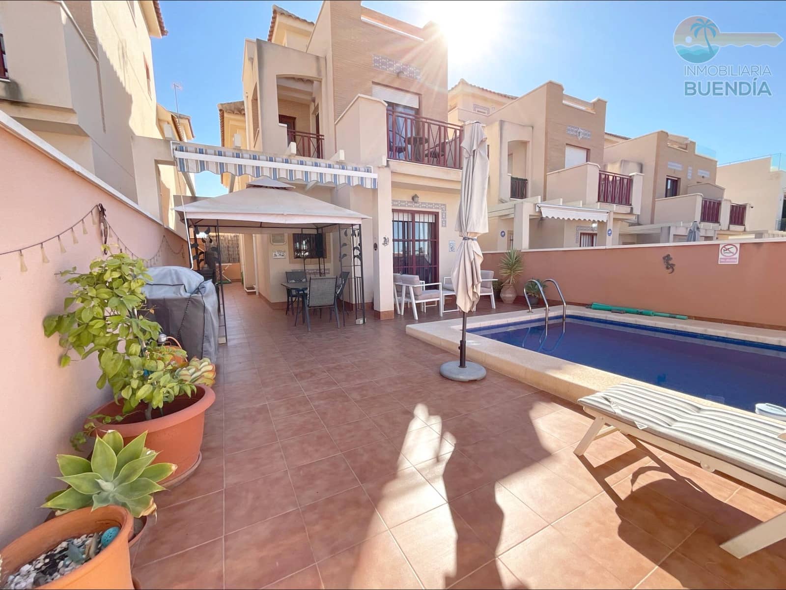 3 Zimmer Villa zu verkaufen in Alamillo mit Pool - 299.900 € (Ref: 10100278)