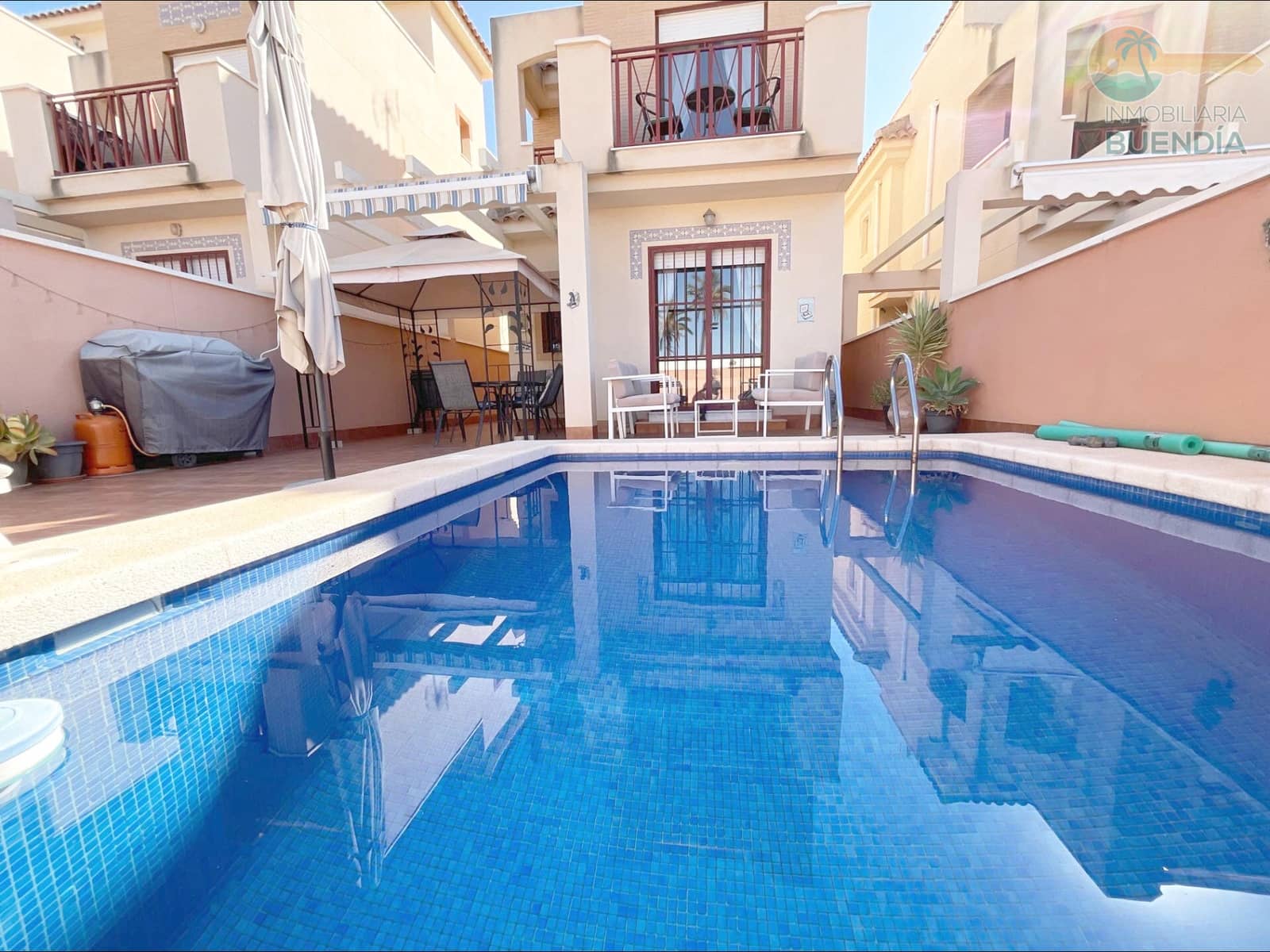 3 Zimmer Villa zu verkaufen in Alamillo mit Pool - 299.900 € (Ref: 10100278)
