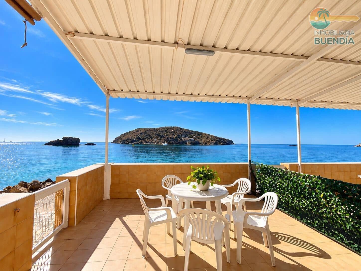 6 bedroom Beach Apartment for sale in Puerto de Mazarron - € 250,000 (Ref: 10161587)