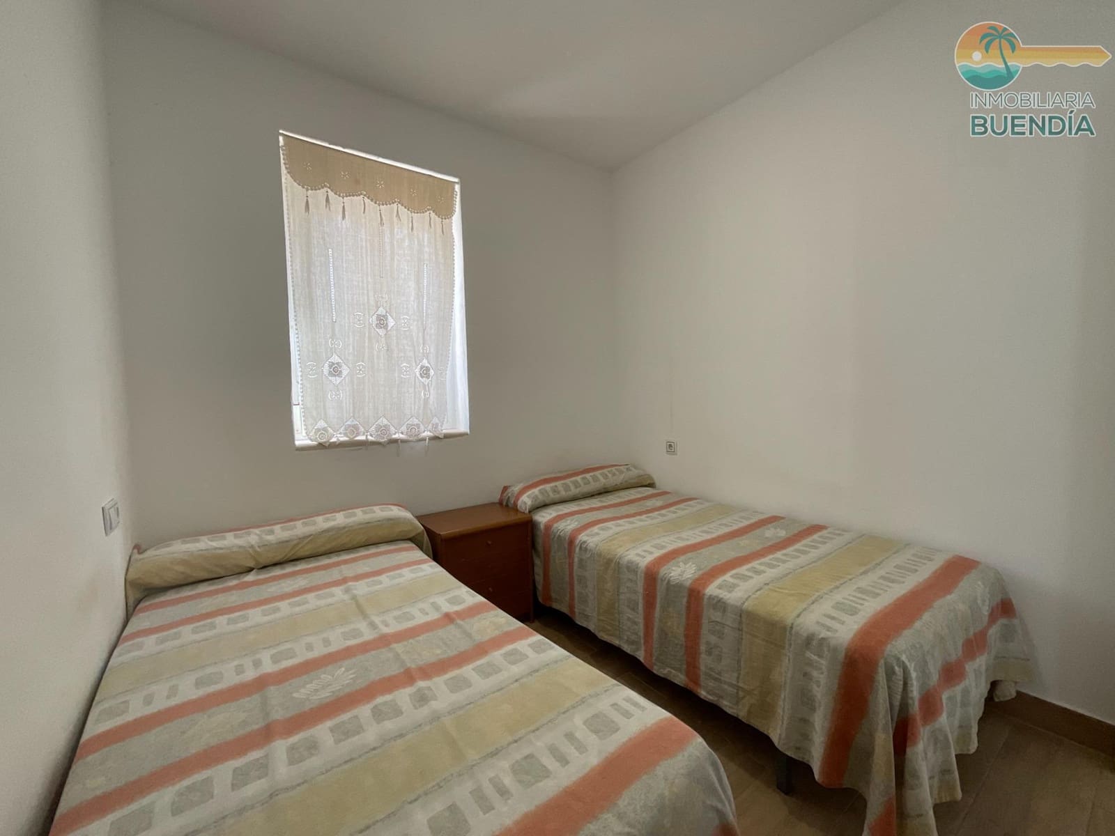 6 bedroom Beach Apartment for sale in Puerto de Mazarron - € 250,000 (Ref: 10161587)