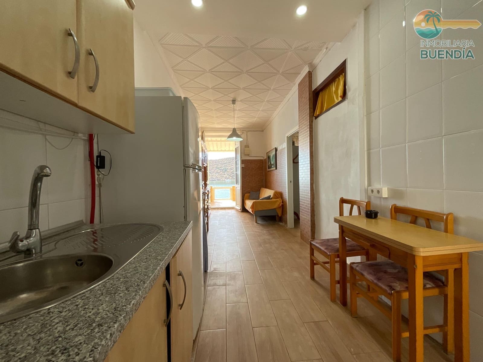 6 bedroom Beach Apartment for sale in Puerto de Mazarron - € 250,000 (Ref: 10161587)