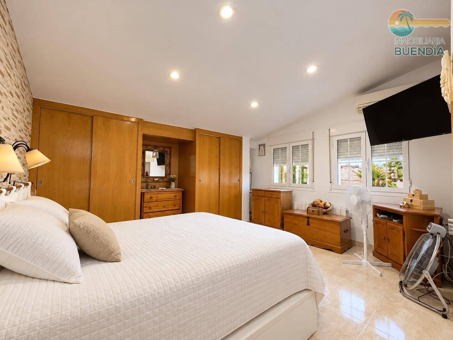 Apartamento de 4 habitaciones en Alamillo en venta - 350.000 € (Ref: 10171824)