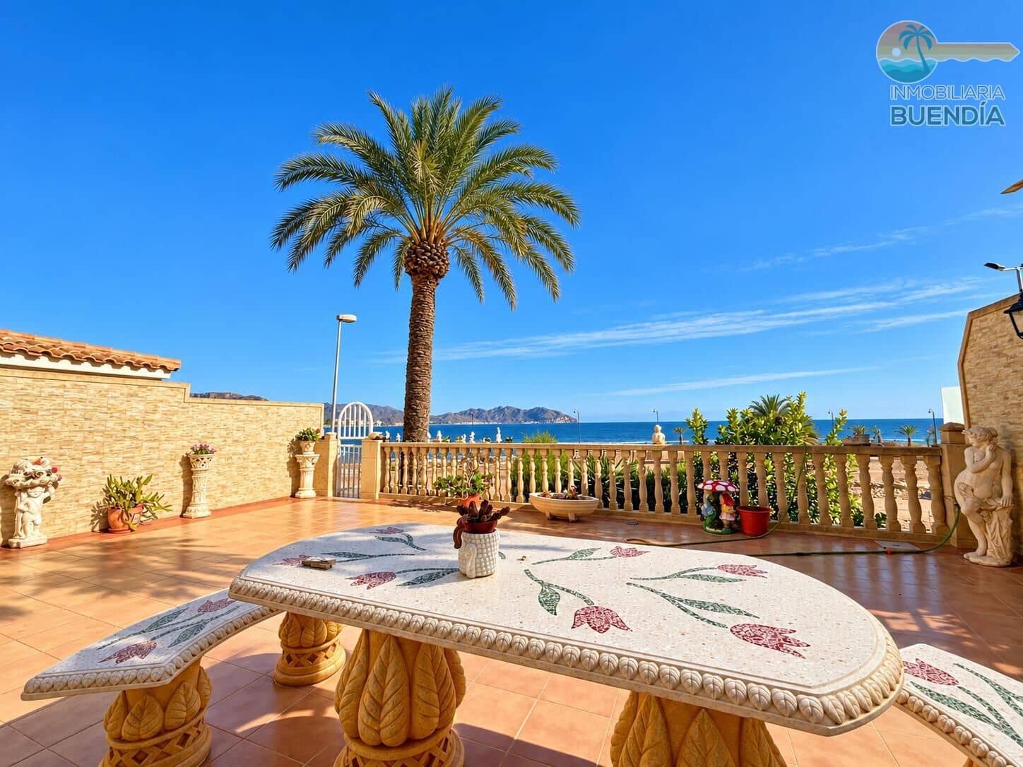 Apartamento de 4 habitaciones en Alamillo en venta - 350.000 € (Ref: 10171824)