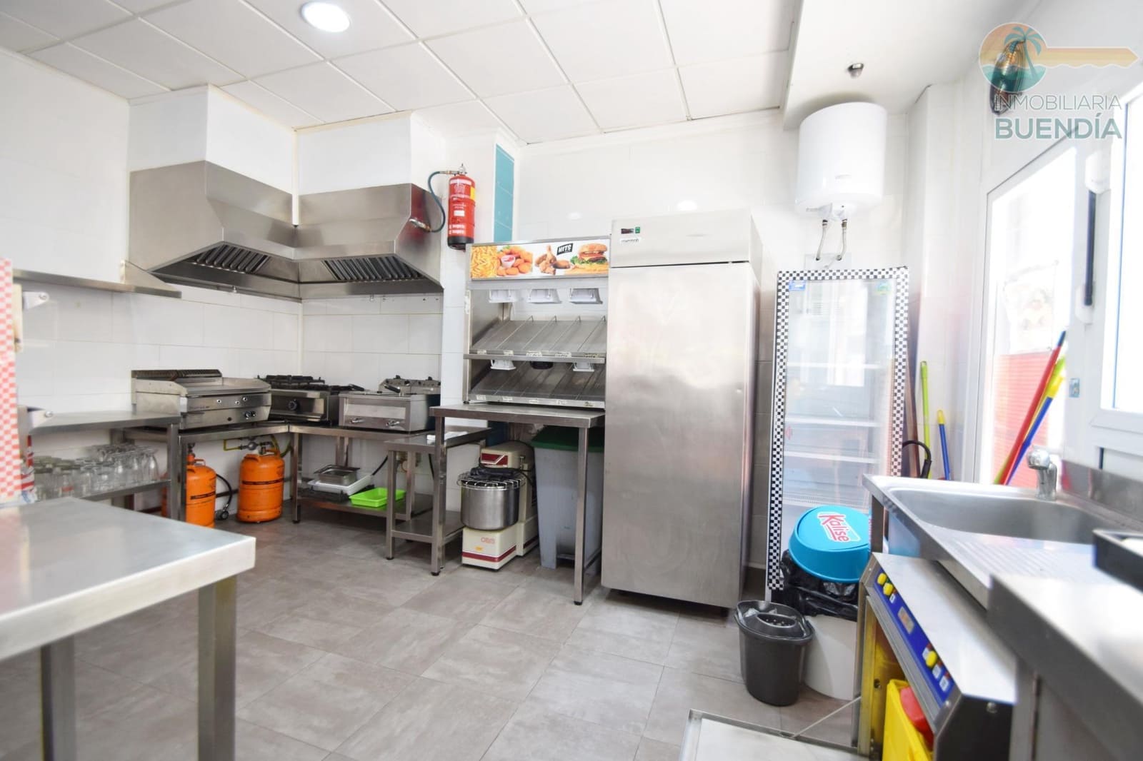 Local Commercial à vendre à Puerto de Mazarron - 199 900 € (Ref: 10174070)