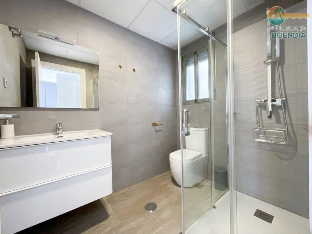 Ático de 2 habitaciones en Puerto de Mazarron en venta con piscina - 342.000 € (Ref: 10180723)
