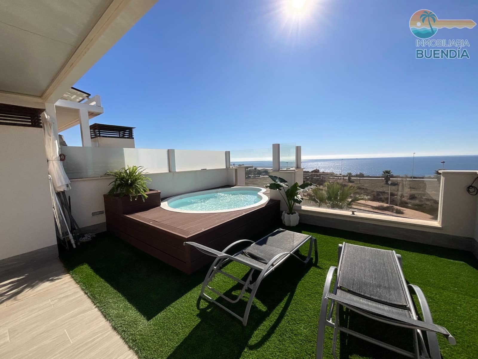 Ático de 2 habitaciones en Puerto de Mazarron en venta con piscina - 342.000 € (Ref: 10180723)