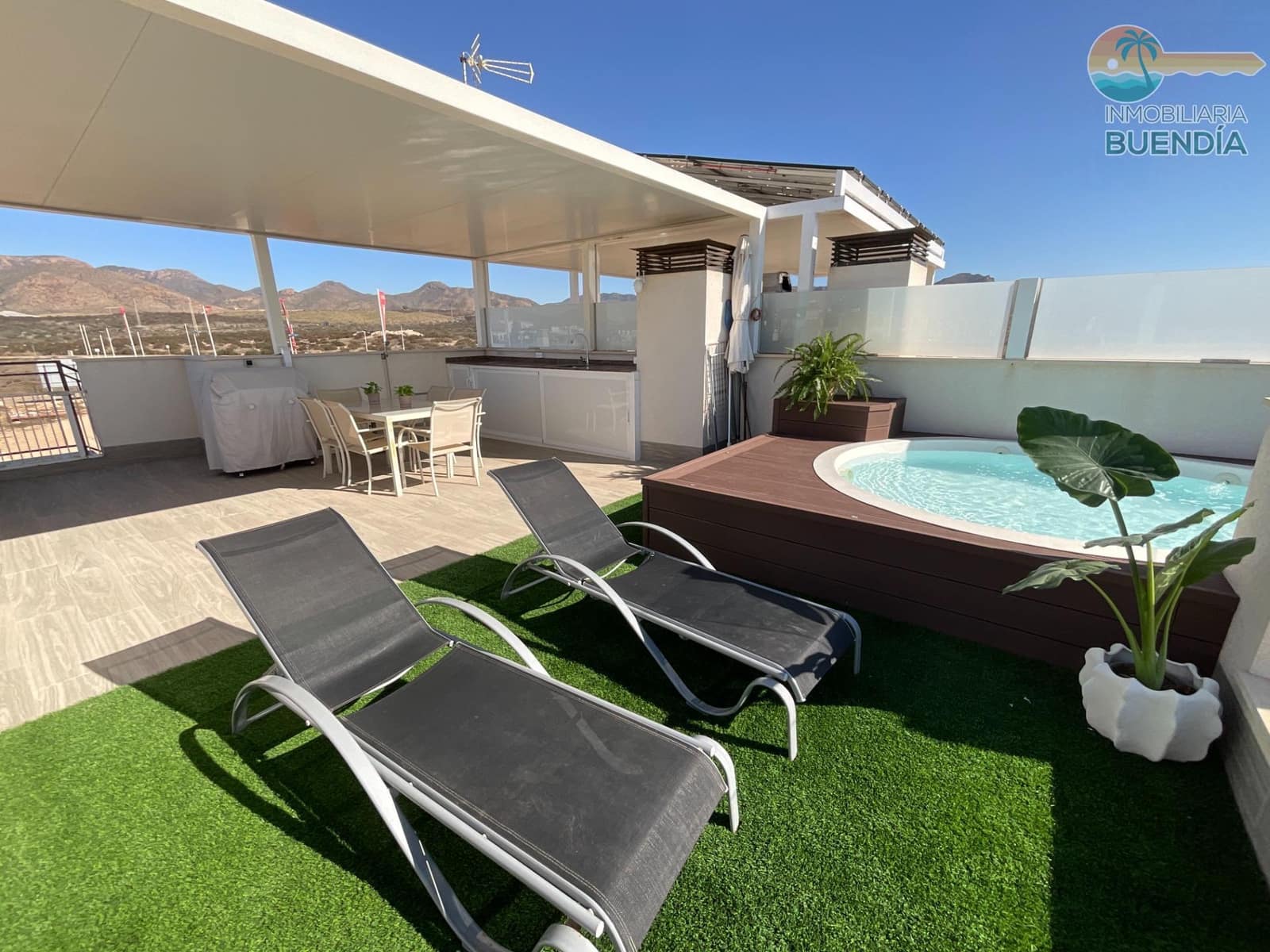 Ático de 2 habitaciones en Puerto de Mazarron en venta con piscina - 342.000 € (Ref: 10180723)