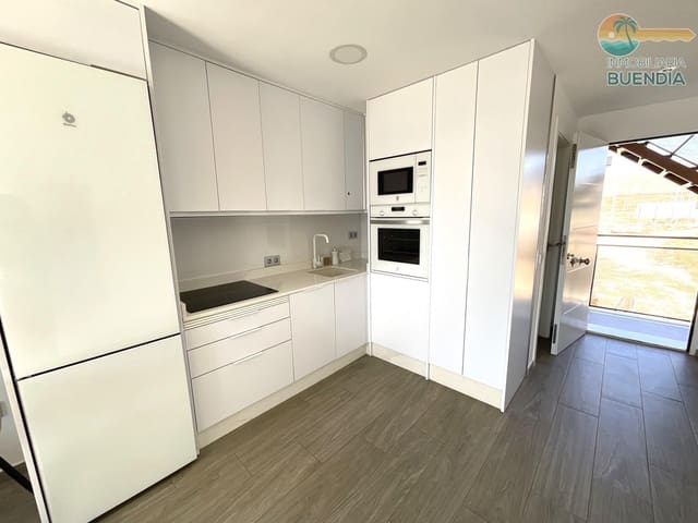 Ático de 2 habitaciones en Puerto de Mazarron, Mazarrón en venta con piscina - 342.000 € (Ref: 10180723)