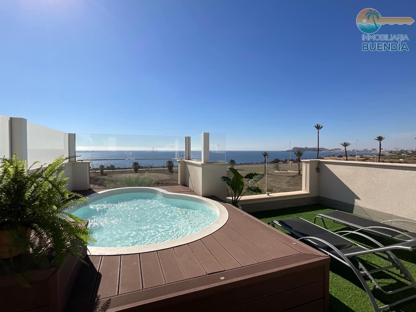 Ático de 2 habitaciones en Puerto de Mazarron en venta con piscina - 342.000 € (Ref: 10180723)