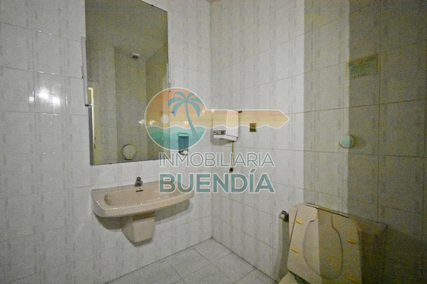 Komercyjne na sprzedaż w Mazarron - 190 000 € (Ref: 6841251)