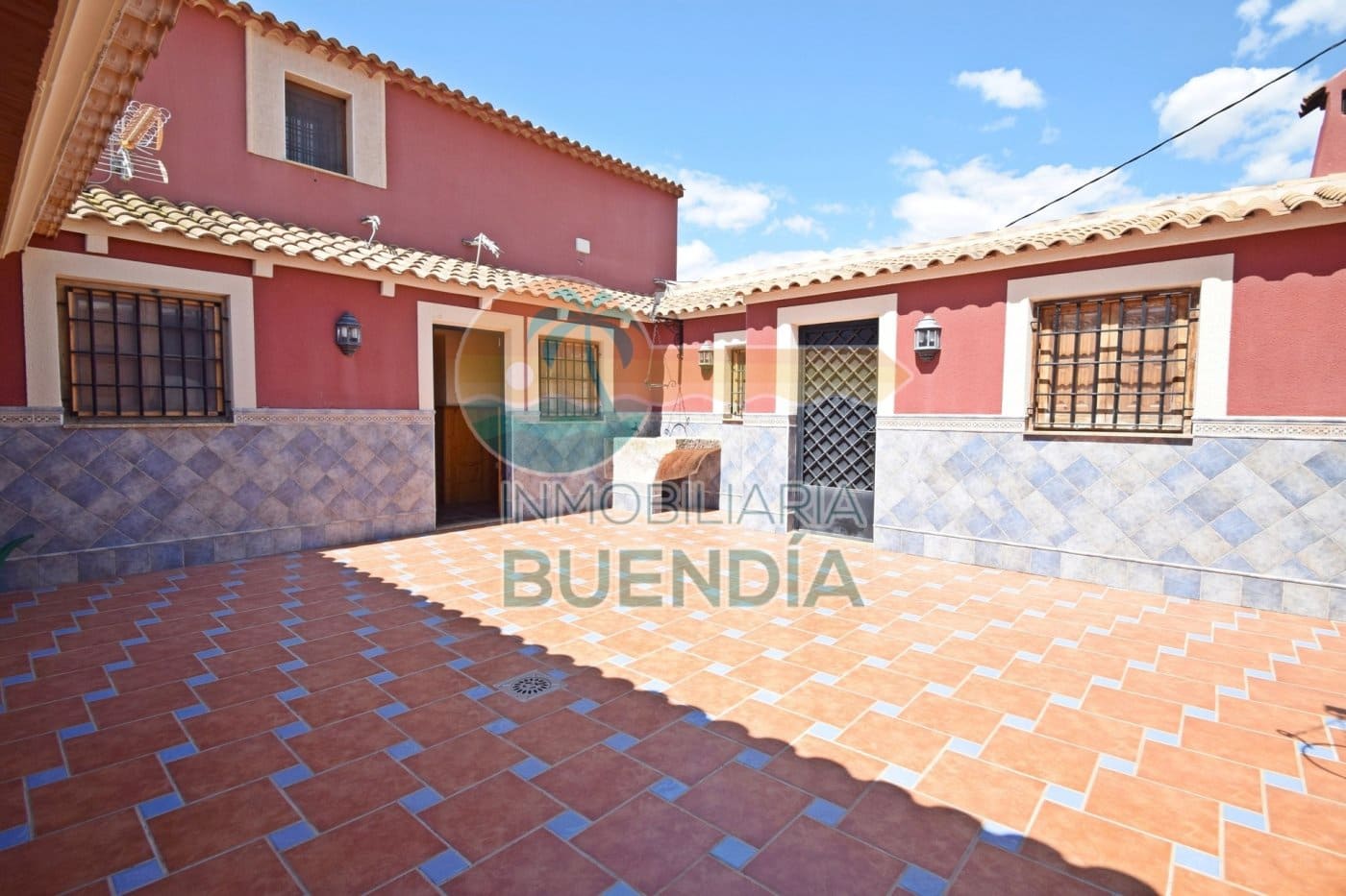 5 soveværelse Finca/Landehus til salg i Leiva med swimmingpool - € 690.000 (Ref: 6857992)