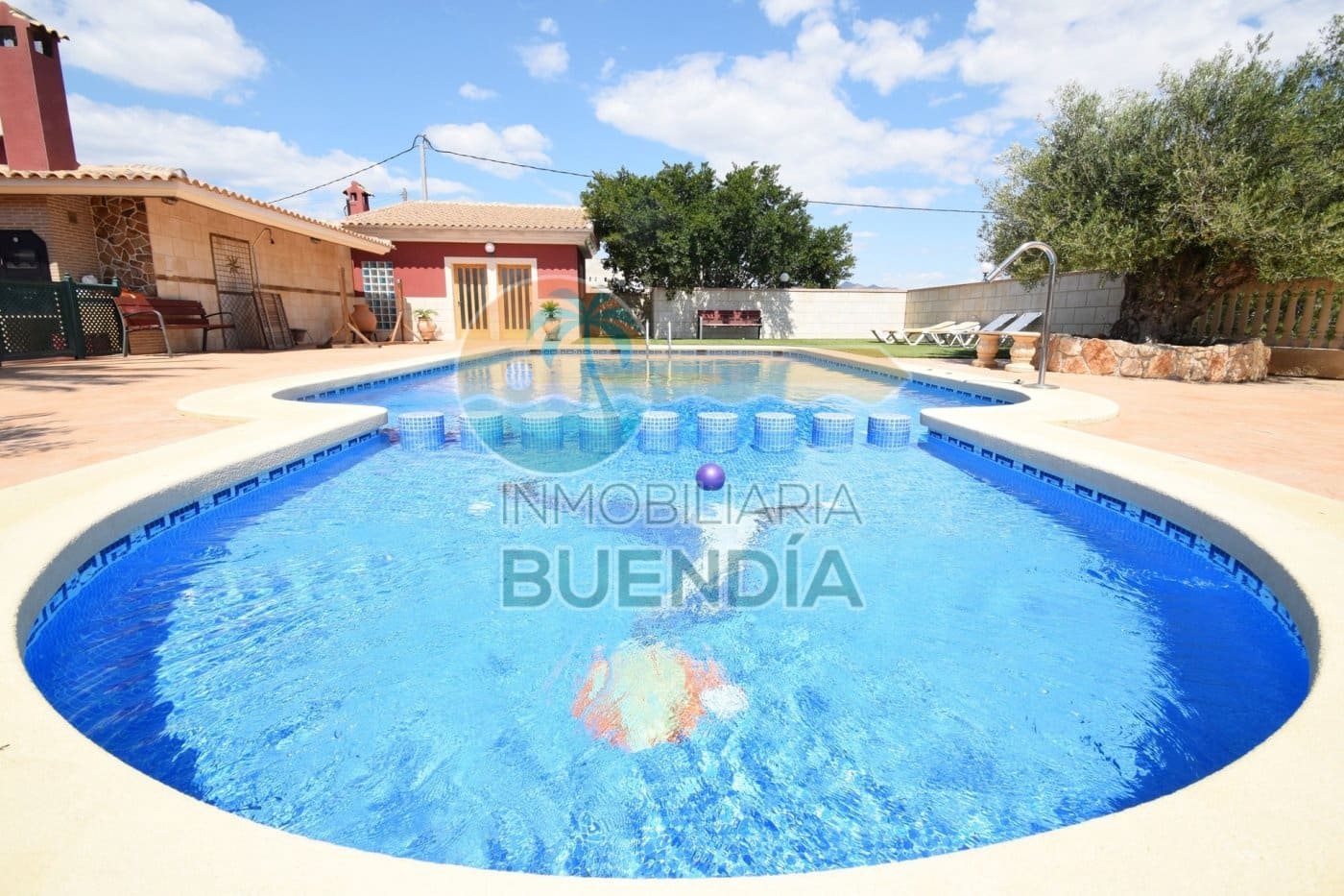 5 soveværelse Finca/Landehus til salg i Leiva med swimmingpool - € 690.000 (Ref: 6857992)