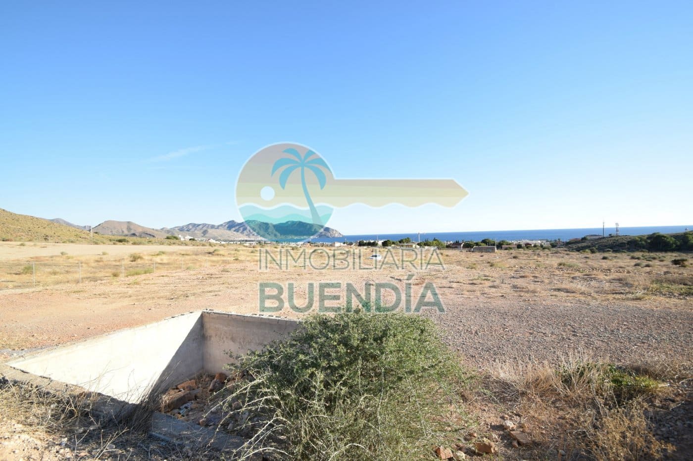 Grunde uden byggetilladelser til salg i Isla Plana - € 95.000 (Ref: 6926910)