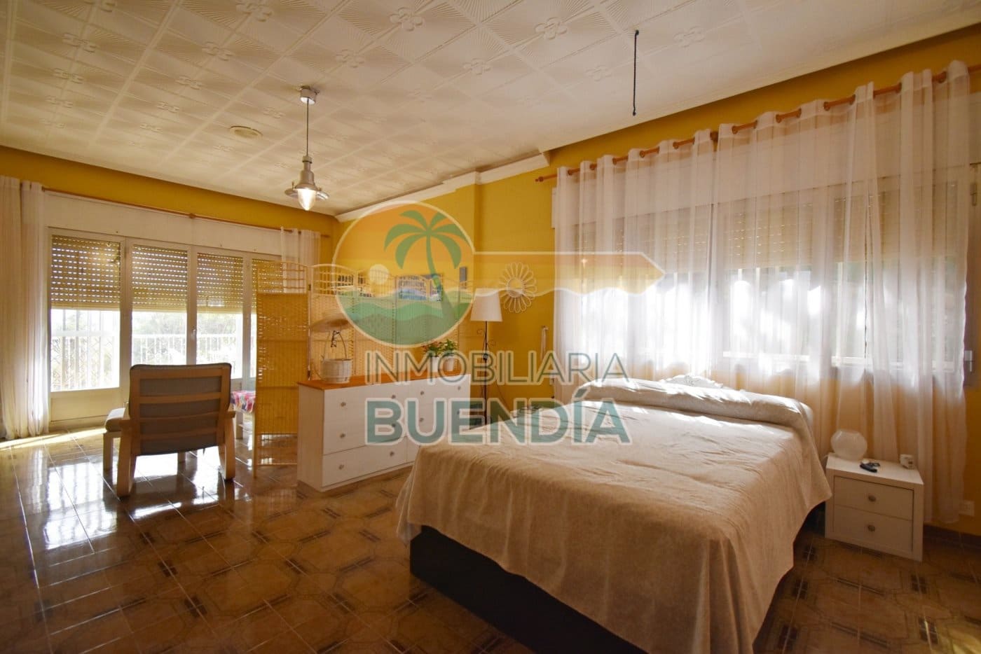 6 bedroom Villa for sale in Puerto de Mazarron with garage - € 690,000 (Ref: 6929474)